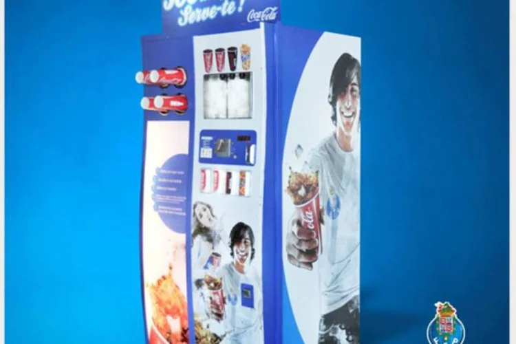 Máquinas no Estádio do Dragão: na primeira fase, serão comercializados Coca-Cola, Coca-Cola Zero e Fanta (Divulgação)