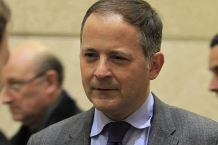 
	Benoit Coeure: declara&ccedil;&otilde;es mostram que o BCE ainda n&atilde;o est&aacute; pronto para seguir o exemplo do Fed, o primeiro a divulgar um plano de sa&iacute;da para suas medidas de pol&iacute;tica ultrafrouxas
 (Charles Platiau/Reuters)