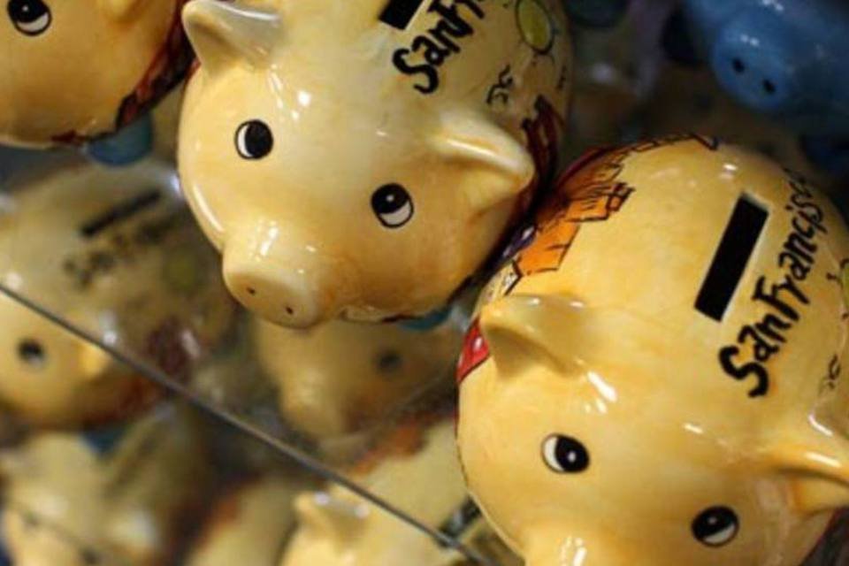 Poupança tem saída líquida de R$5,85 bi em abril, diz BC