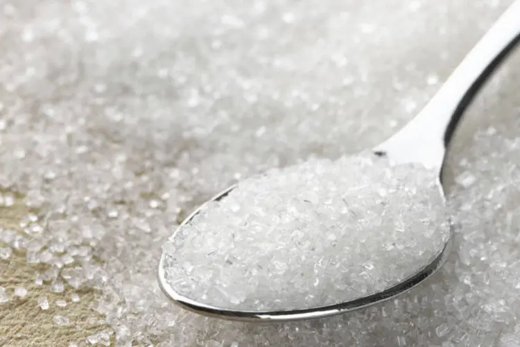 Quantidade máxima de açúcar recomendada pela OMS é de menos de duas colheres de sopa (Thinkstock)