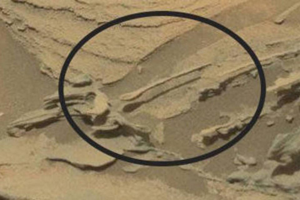 Curiosos encontram colher mágica flutuando em Marte