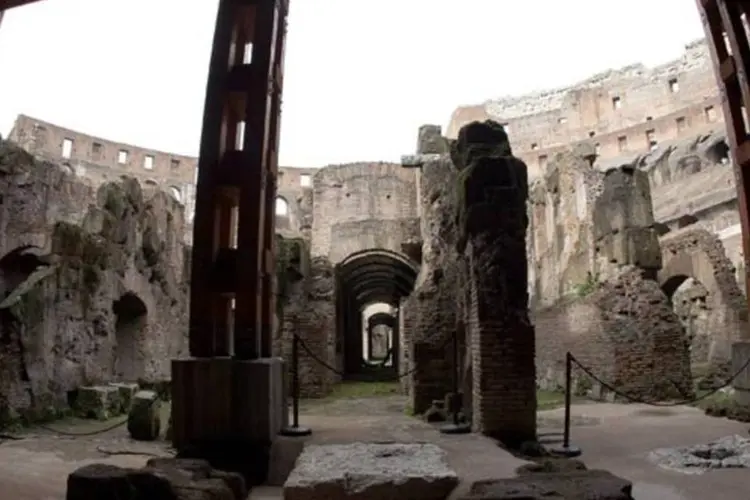 
	O Coliseu, em Roma: Coliseu possu&iacute;a piso at&eacute; a segunda metade do s&eacute;culo XIX
 (Franco Origlia/Getty Images)