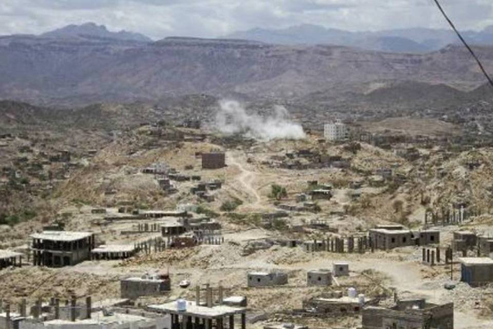Despredimento de rochas deixa pelo menos 20 mortos no Iêmen