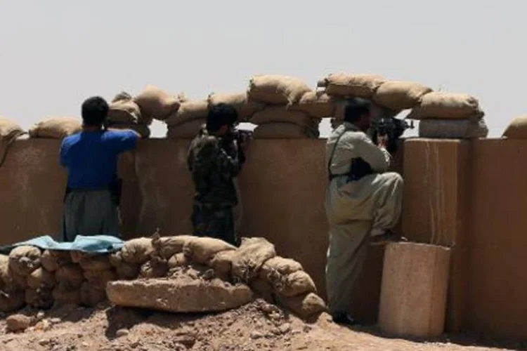 
	Combatentes curdos: 270 combatentes das mil&iacute;cias curdas de Kobane foram detidos
 (Karim Sahib/AFP)