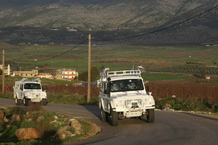 Pacificados espanhóis da ONU patrulham: fontes não explicaram as circunstâncias da morte de militar (Aziz Taher/Reuters)