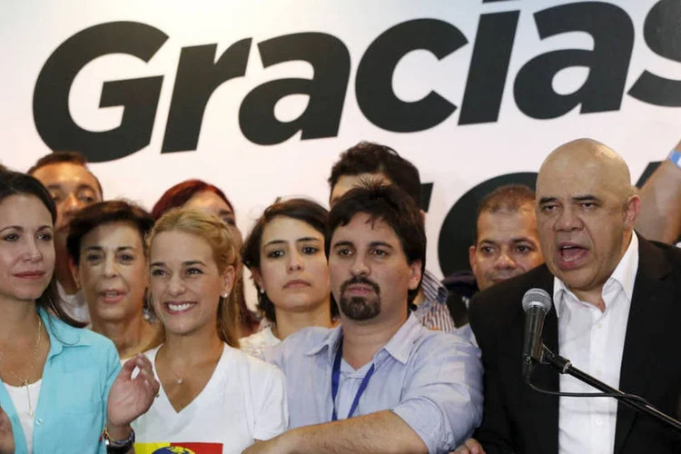 
	Oposi&ccedil;&atilde;o venezuelana: segundo Jes&uacute;s Torrealba, pa&iacute;s est&aacute; &quot;perante uma tentativa de golpe de estado judicial contra a decis&atilde;o do povo&quot;
 (Carlos Garcia Rawlins/ Reuters)