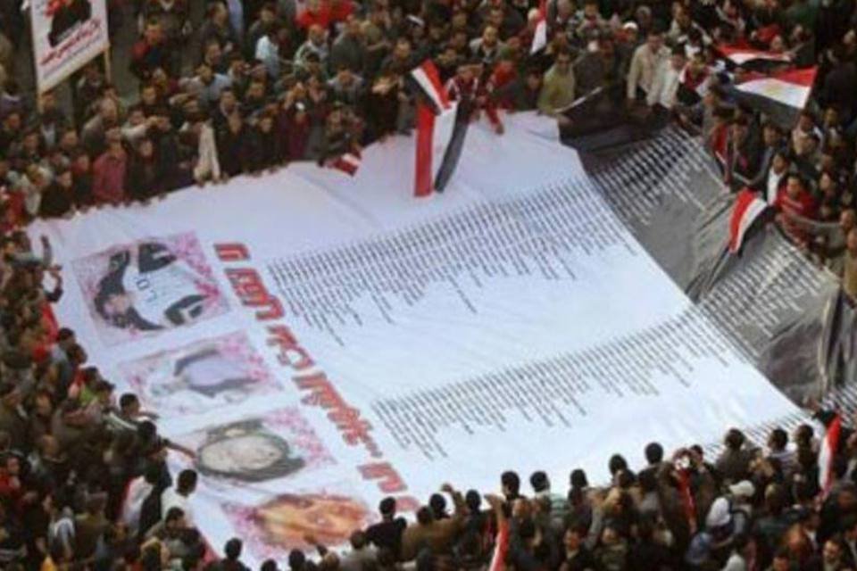 Forças Armadas do Egito pedem o fim das manifestações