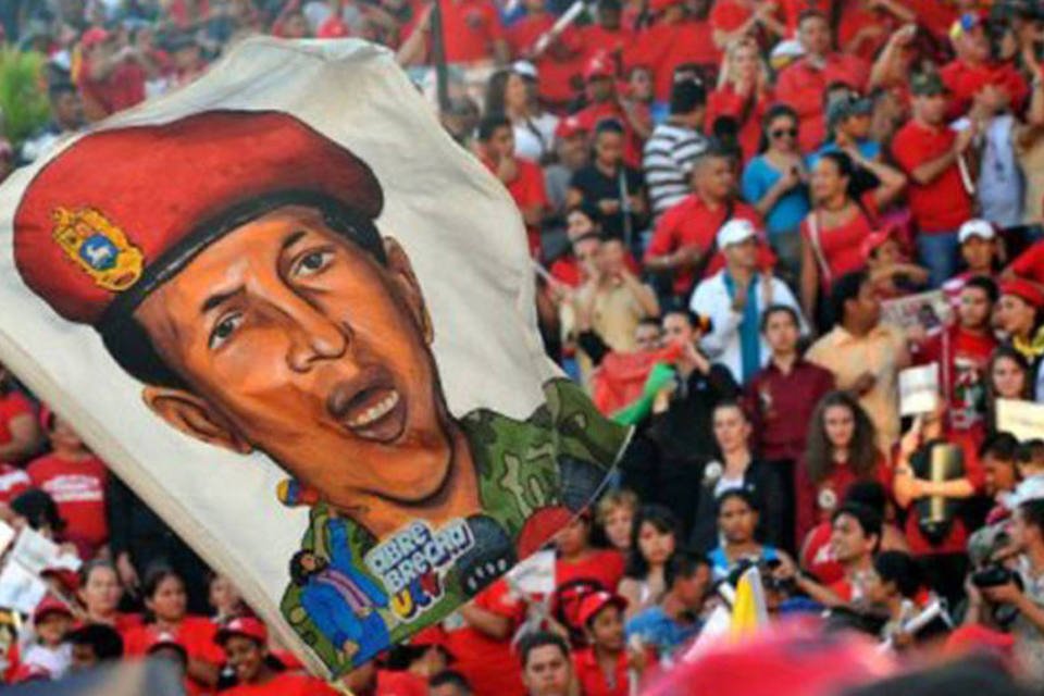 Chávez comemora Independência pelo Twitter
