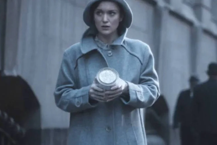 Comercial da Dulux: em Colour Prohibition, as cores são proibidas devido ao seu potencial de estimular a criatividade das pessoas (Reprodução/YouTube)