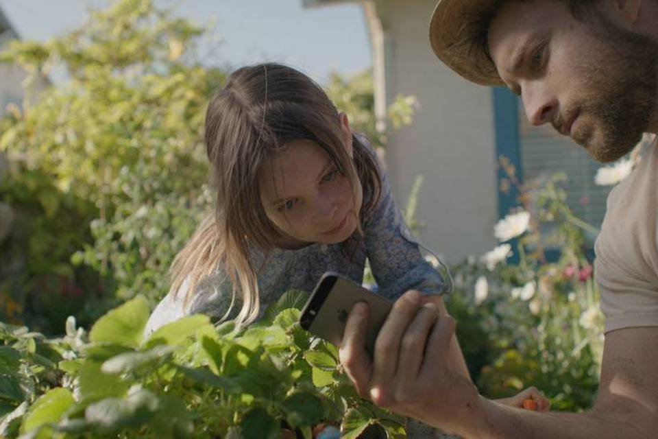 iPhone quer provar que é o melhor amigo dos pais