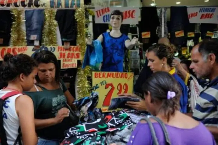 
	Em faturamento nominal, a alta das vendas em janeiro deste ano foi de 8,9 por cento, contra 15,9 por cento em janeiro do ano passado
 (Arquivo/Agência Brasil)