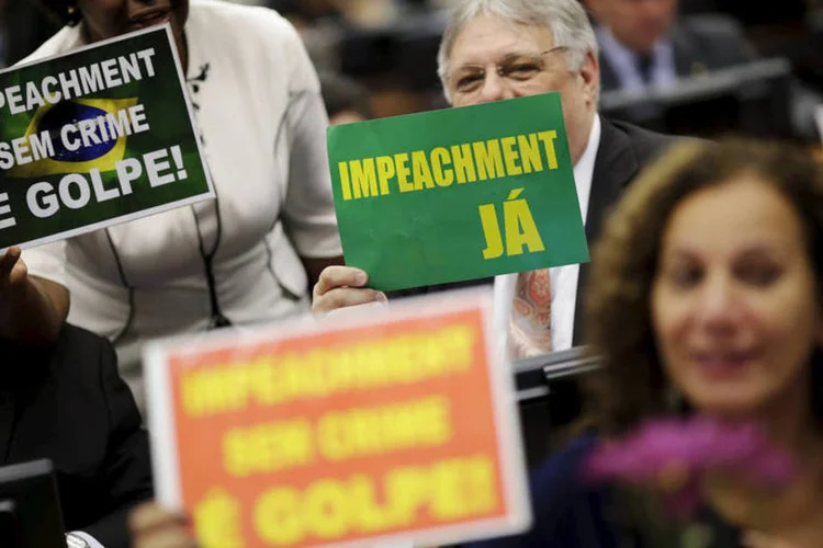 
	Comiss&atilde;o do impeachment: deputados aprovaram relat&oacute;rio de Jovair Arantes, que pede afastamento da presidente Dilma Rousseff.
 (Ueslei Marcelino / Reuters)