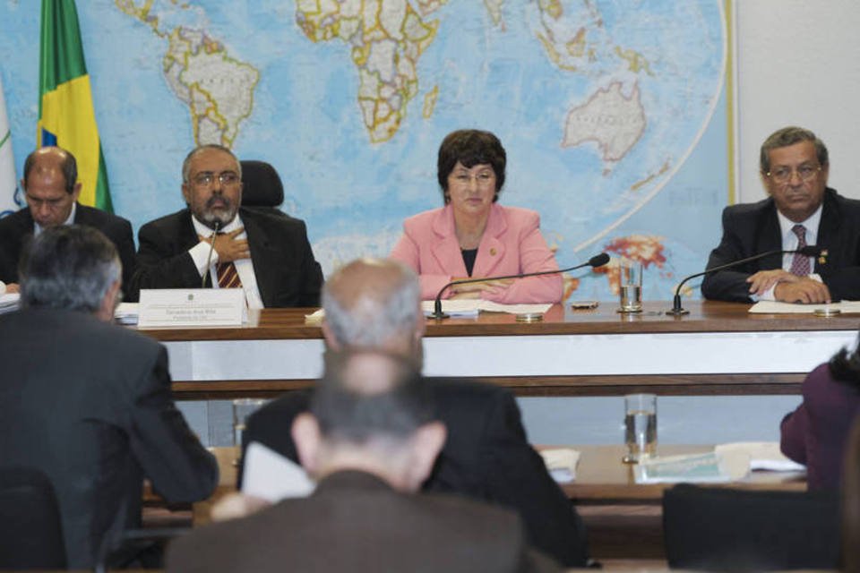 Após quatro anos, Senado aprova Lei da Palmada