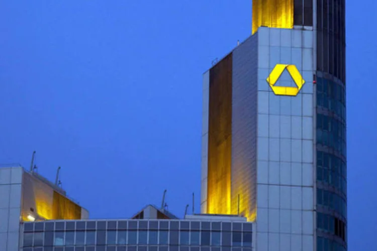 
	Commerzbank: o lucro operacional mais do que dobrou na mesma compara&ccedil;&atilde;o
 (Krisztian Bocsi/Bloomberg)