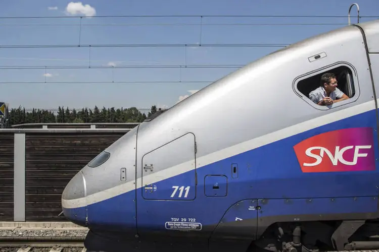 
	Companhia ferrovi&aacute;ria SNCF: foi condenada por &quot;discrimina&ccedil;&atilde;o na execu&ccedil;&atilde;o do contrato de trabalho&quot; e &quot;nos direitos &agrave; aposentadoria&quot;
 (Bloomberg / Balint Porneczi)