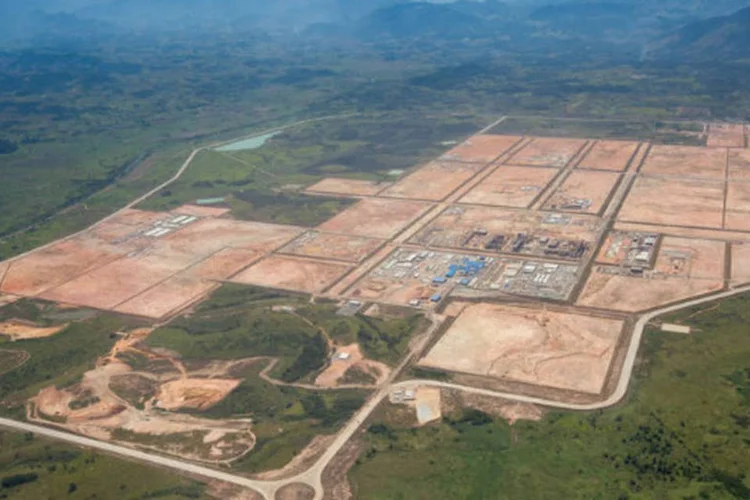 
	Vis&atilde;o a&eacute;rea das obras no Complexo Petroqu&iacute;mico do Rio de Janeiro (Comperj)
 (Frederico Bailoni/Petrobras)