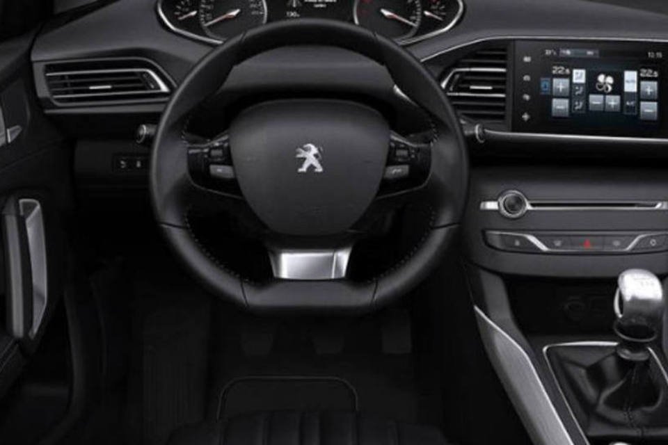 Peugeot e IBM ampliam parceria em carro conectado