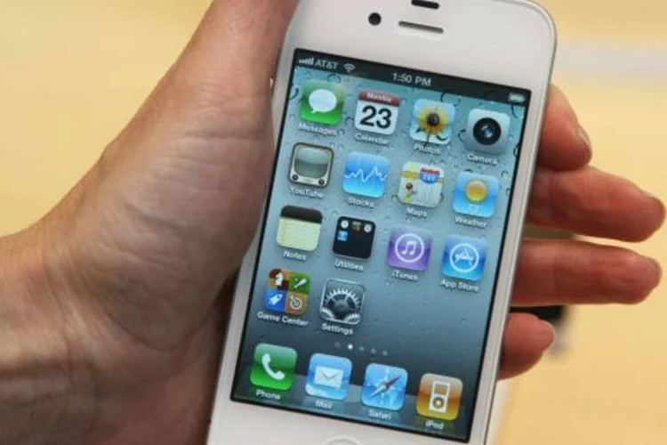 A vantagem da Apple pode crescer ainda mais até o final do ano, quando a companhia deve lançar o iPhone 5 (Daniel Barry/Getty Images)