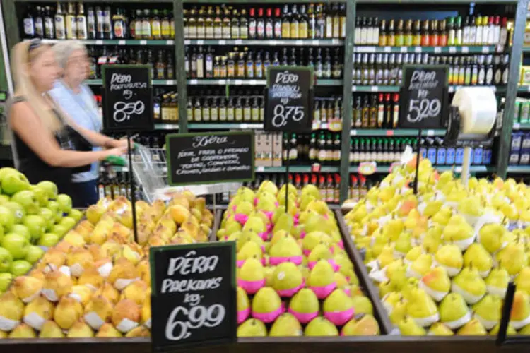 Compras no supermercado: preço dos alimentos dispraram e impulsionam IPCA-15 (Germano Luders/EXAME)