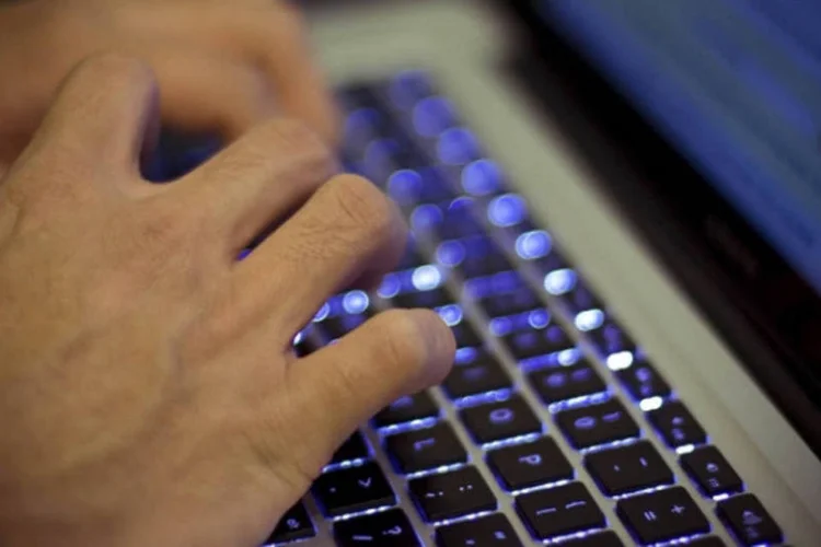 
	Computador: pessoas da classe C s&atilde;o as que mais se utilizam dos centros, 61% do total
 (racheocity / Flickr)