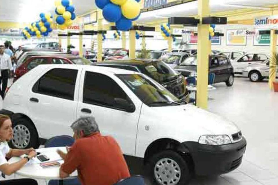 Venda de carro cai, mas é recorde para janeiro