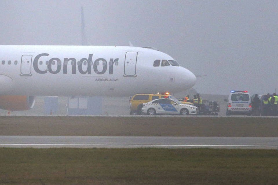 Polícia diz que não encontrou explosivos em avião alemão