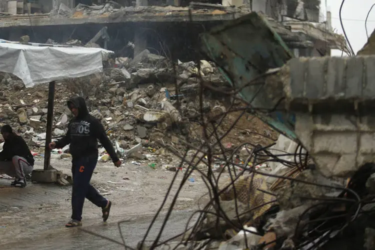 
	Destrui&ccedil;&atilde;o em Gaza: a deteriora&ccedil;&atilde;o econ&ocirc;mica se acelerou desde 2006
 (Suhaib Salem/Reuters)