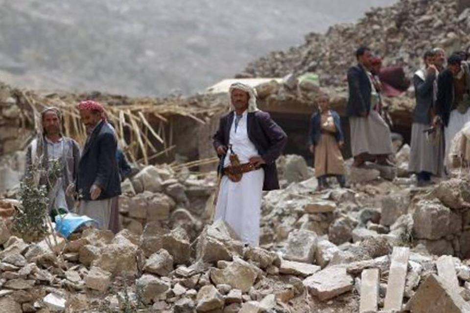 Cruz Vermelha tenta superar obstáculos para ajudar o Iêmen