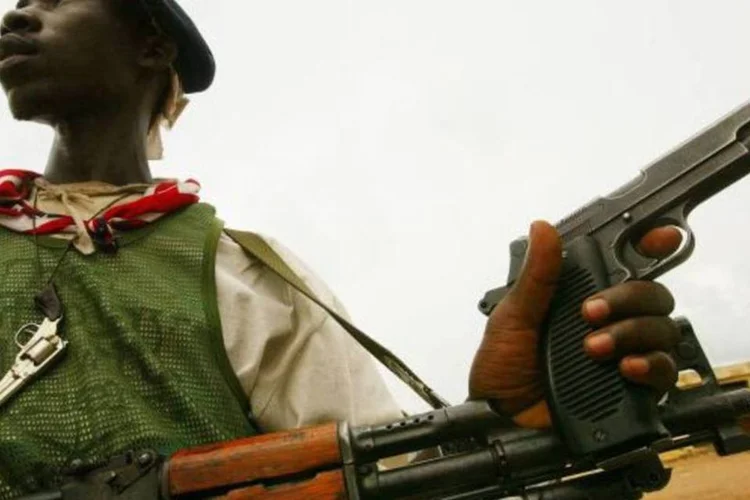 França reforçou seu exército na Costa do Marfim para proteger civis em conflitos envolvendo o presidente reconhecido com o ex-dirigente do país (Pascal Le Segretain/Getty Images)