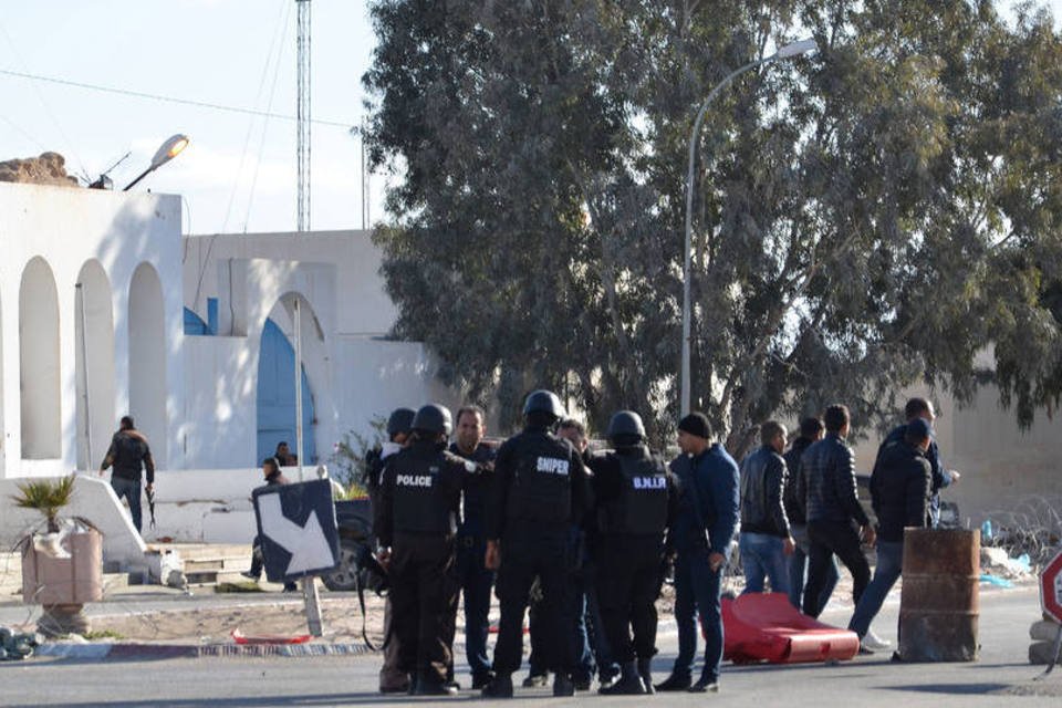 Confrontos entre Tunísia e Líbia já deixaram 45 mortos