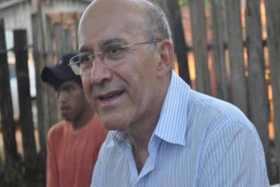 Confúcio Moura é reeleito em Rondônia em eleição apertada