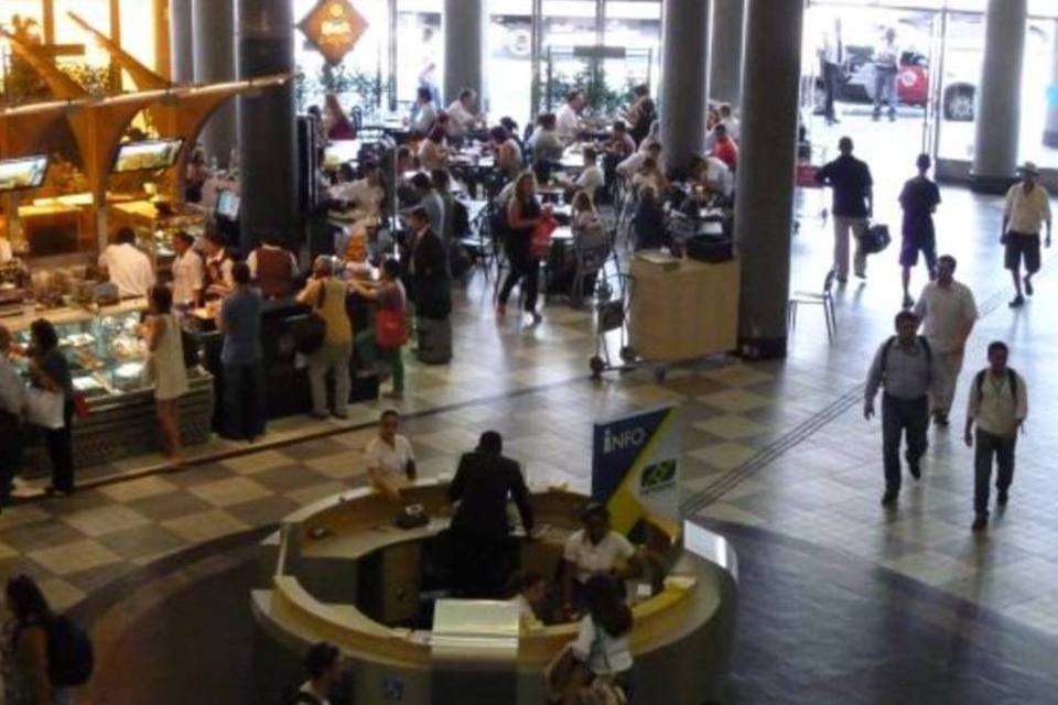 Aeroporto de Congonhas retoma atividades