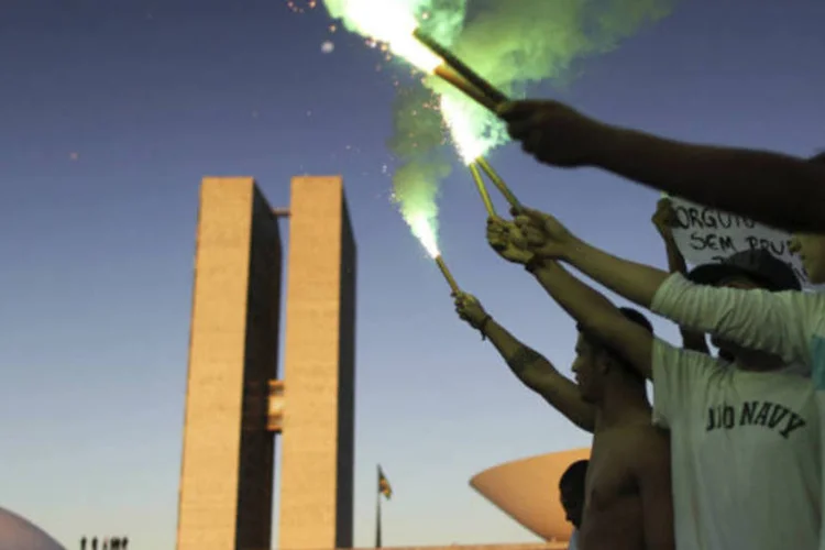 
	Press&atilde;o popular foi fator importante para vota&ccedil;&atilde;o dos projetos
 (REUTERS)