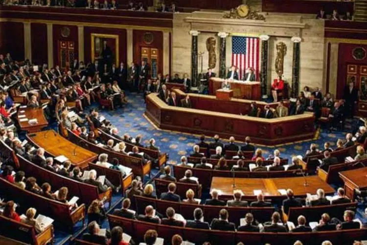 
	Congresso americano: projeto foi aprovado por 219 votos a 205 e visa eliminar o d&eacute;ficit or&ccedil;ament&aacute;rio em uma d&eacute;cada
 (Douglas Graham/Getty Images)