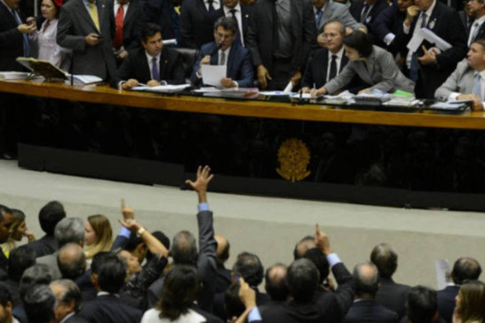 Câmara aprova Orçamento para 2013; Senado vota na terça