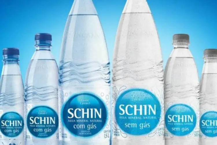 Empresa contabiliza um aumento de cerca de 300% nas vendas de Água Schin. Índice é resultado de uma ação que se baseia no incentivo a atitudes verdes em troca de benefícios (Divulgação)