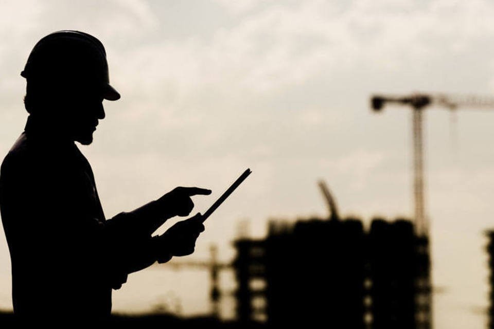 Venda de material de construção despenca em fevereiro