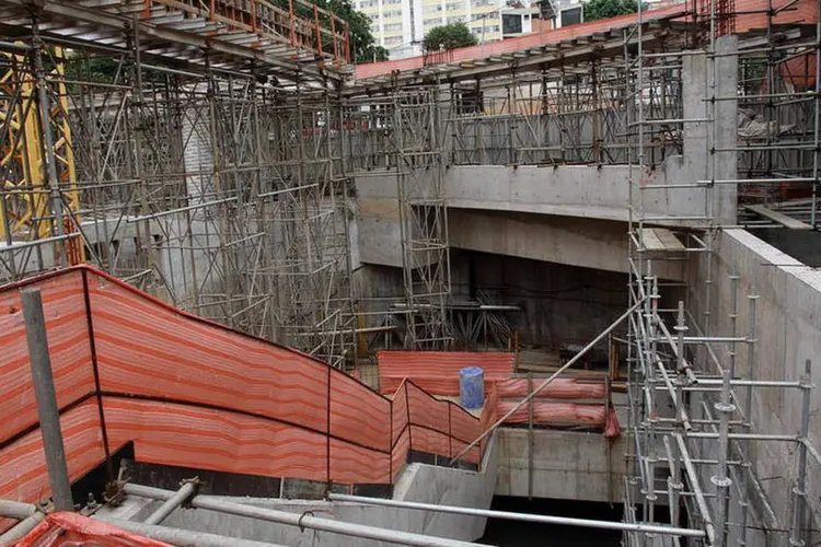 
	Constru&ccedil;&atilde;o da esta&ccedil;&atilde;o Oscar Freire, linha 4 amarela do metr&ocirc;: as empresas tamb&eacute;m alegaram no pedido de liminar o &quot;dano irrepar&aacute;vel das penalidades aplicadas&quot;
 (Metrô de São Paulo/ Divulgação)