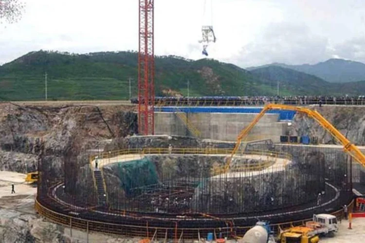 Construção de reator nuclear norte-coreano: país garante que programa tem fins civis (Getty Images)