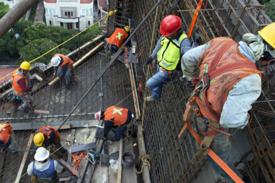 Emprego na construção civil cresce 3,43%