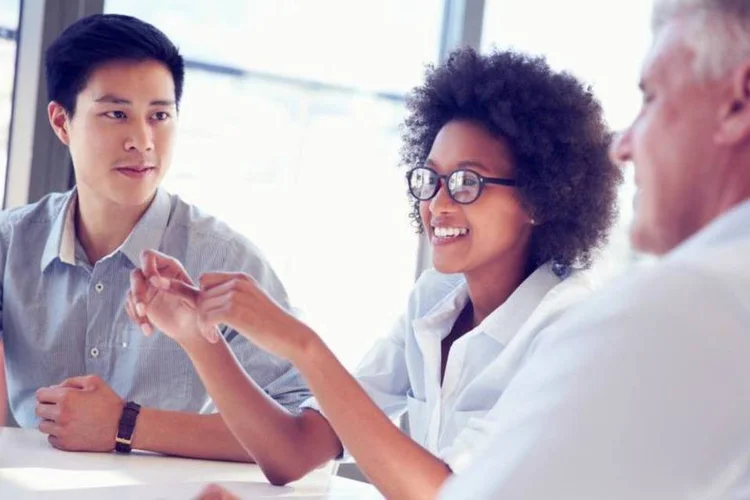 A inclusão de diferentes gerações no trabalho é fator fundamental para a longevidade dos negócios (Thinkstock/monkeybusinessimages/Thinkstock)