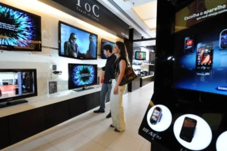 Consumidores estão especialmente otimistas com relação à inflação e à própria renda, além de perceberem melhora em sua situação financeira (.)