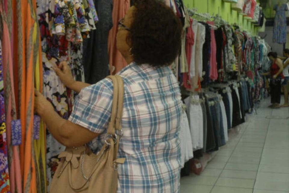 Intenção de compras dos paulistanos tem leve alta