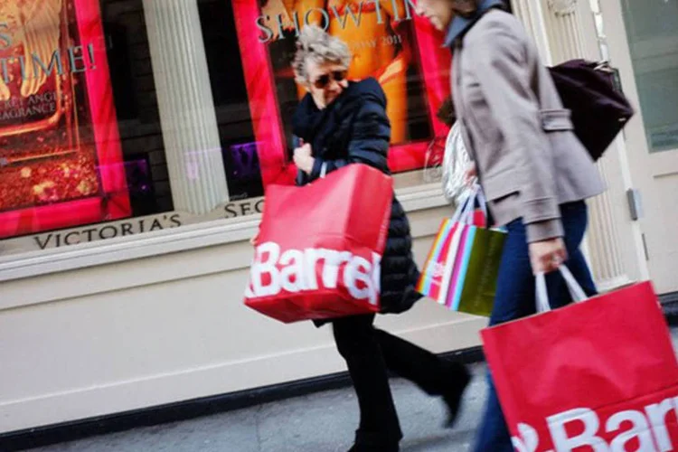 
	Consumidores americanos: &iacute;ndice caiu 8,7 pontos, a 90,4 pontos, quando os analistas previam uma pequena melhora
 (©afp.com / Spencer Platt)