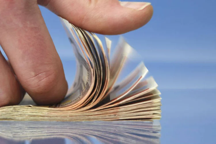 
	Todas as regi&otilde;es do pa&iacute;s apresentaram queda na demanda por cr&eacute;dito na compara&ccedil;&atilde;o mensal, com destaque para a regi&atilde;o Nordeste
 (Thinkstock/BernardaSv)