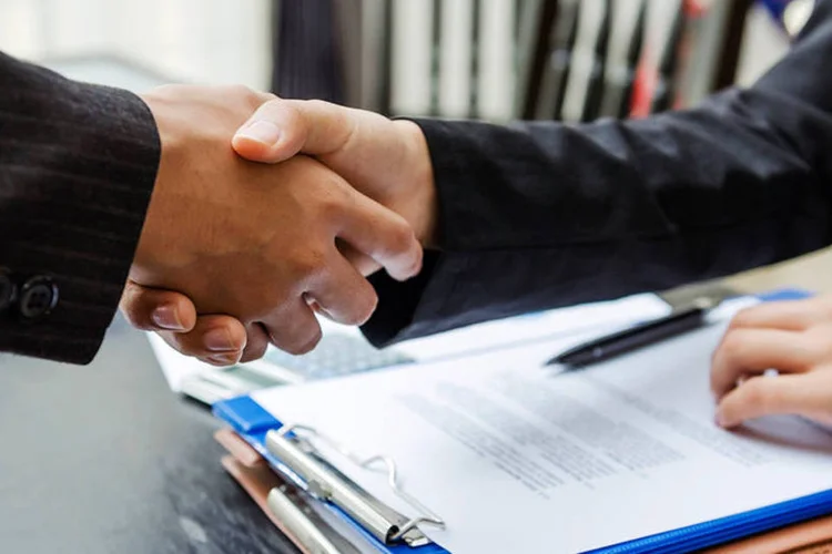 
	Sociedade: veja que cuidados tomar para n&atilde;o entrar numa roubada com seu s&oacute;cio
 (psphotograph/Thinkstock)