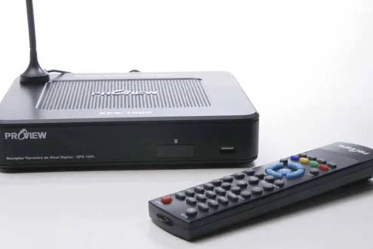 Modelo de conversor para TV Digital: Bernardo quer acelerar a implantação do sistema (./INFO)