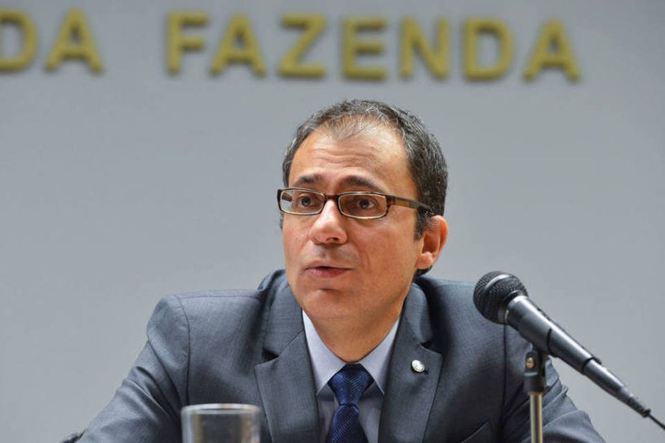 Tesouro mantém planos de fazer emissão externa em 2015