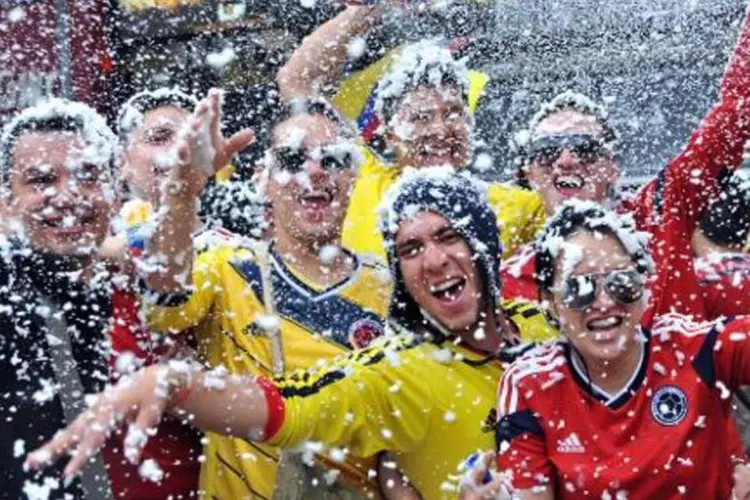 
	Torcedores colombianos: Copa Am&eacute;rica 2015, no Chile, ter&aacute; patroc&iacute;nio da MasterCard
 (Guillermo Legaria/AFP)
