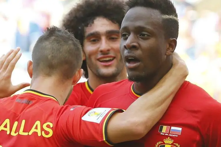 Jogadores da Bélgica comemoram gol durante partida contra a Rússia no Maracanã (Yves Herman/Reuters)